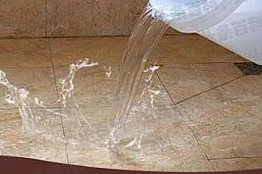 临河漏水维修 免砸砖防水材料该如何施工